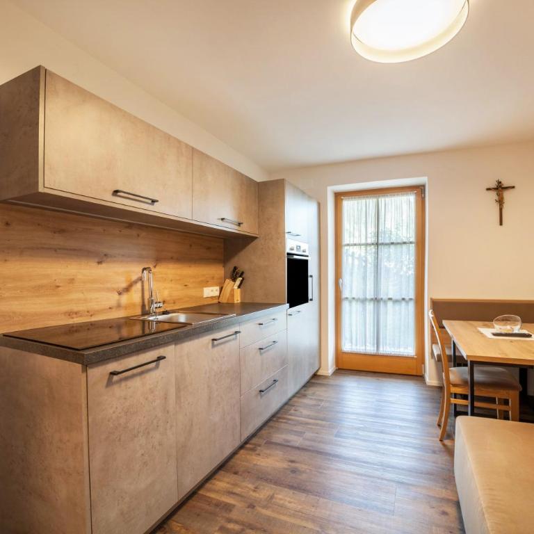 Parigger Apt Enzian - Appartamento Deluxe con 2 Camere da Letto e Vista Giardino - 10