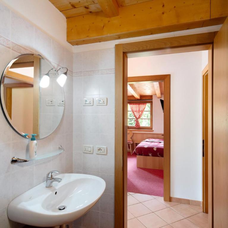 Appartamenti Camilla - Appartamento Premium con 3 Camere da Letto e Balcone - 19