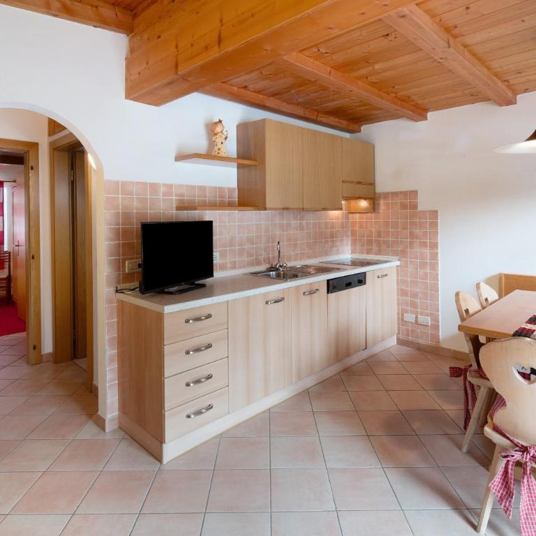 Appartamenti Camilla - Appartamento Premium con 3 Camere da Letto e Balcone - 4