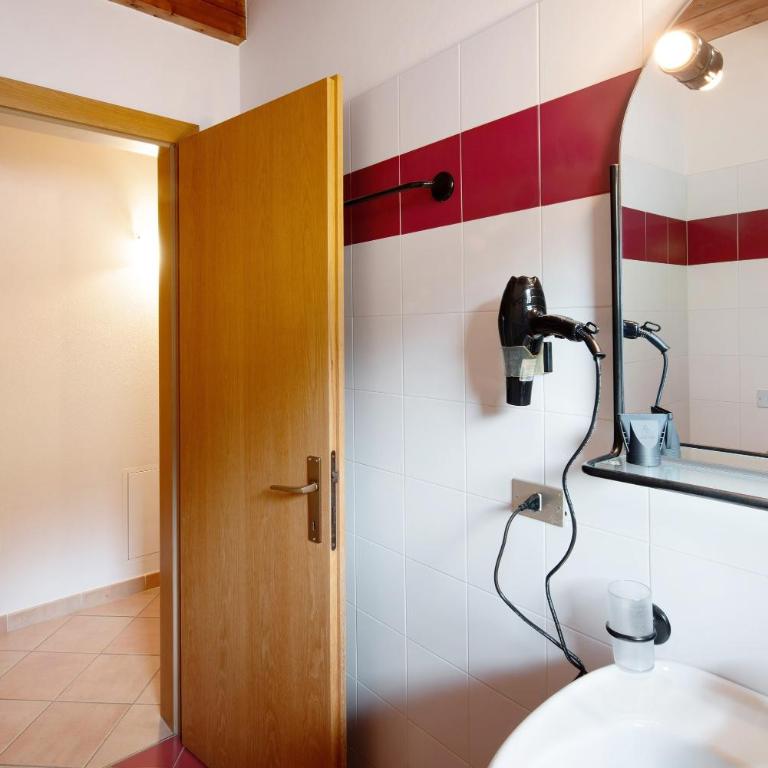 Appartamenti Camilla - Appartamento Premium con 3 Camere da Letto e Balcone - 21