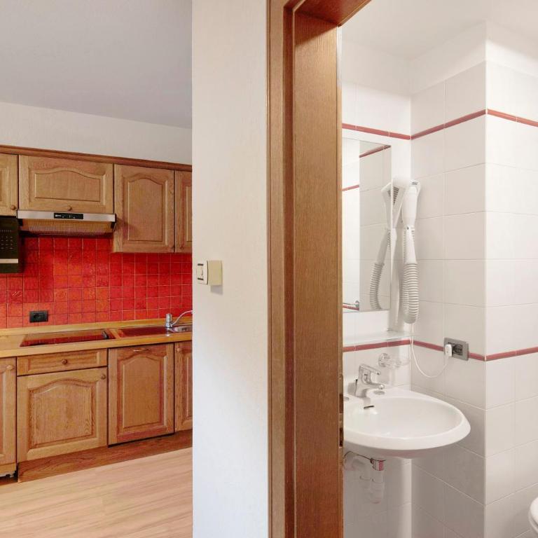 Casa Marcos n 32 - Appartamento Deluxe con 2 Camere da Letto e Balcone - 11