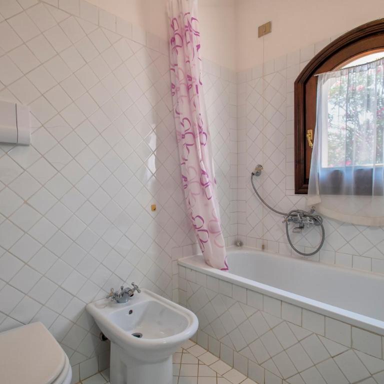 Trilocale Fiordaliso - Appartamento Deluxe con 2 Camere da Letto e Vista Oceano - 16