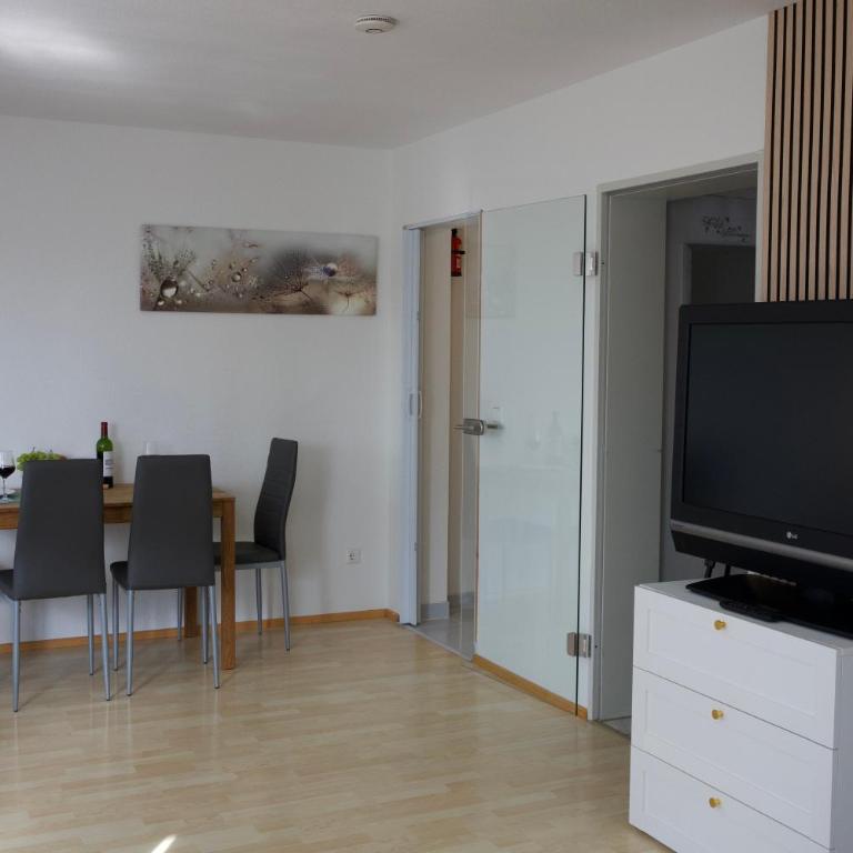Moderne Unterkunft in Leutkirch - Superior Apartment mit 1 Schlafzimmer und Balkon - 3