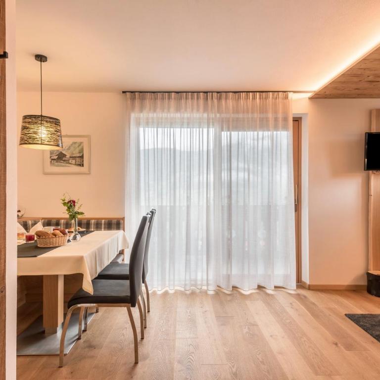 Haus Sonnegg Apt Talblick - Appartamento Superior con 1 Camera da Letto e Balcone - 5