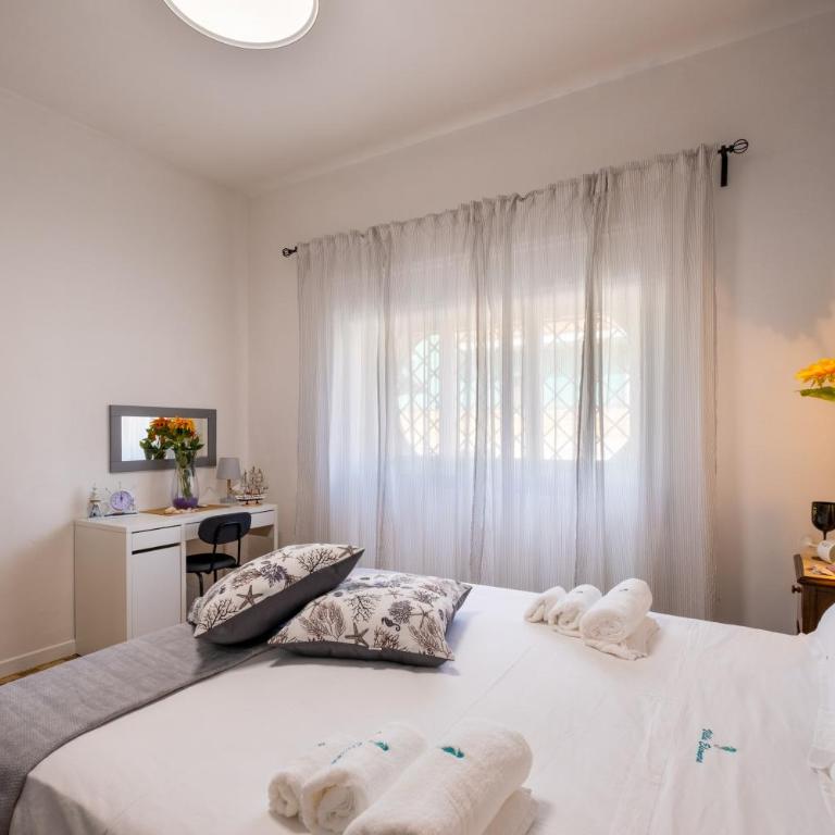 Eleonora Luxury Private Villa - Three-Bedroom House - 13