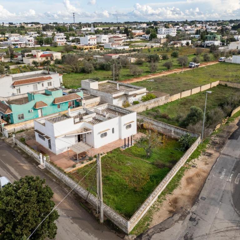 Eleonora Luxury Private Villa - Three-Bedroom House - 24
