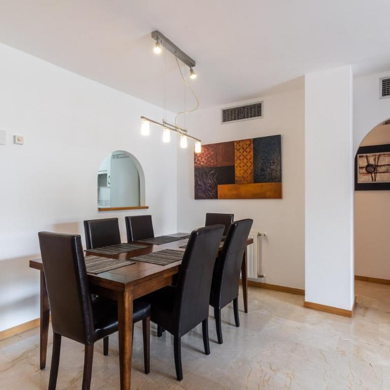 Guadalmina Alta - Apartamento de 3 dormitorios con vistas a las montañas - 10