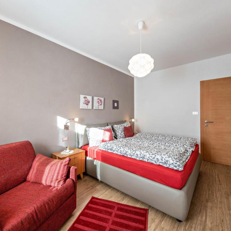Ciasa Piaz de Pavarin - Appartamento Deluxe con 2 Camere da Letto e Vista Giardino - 12
