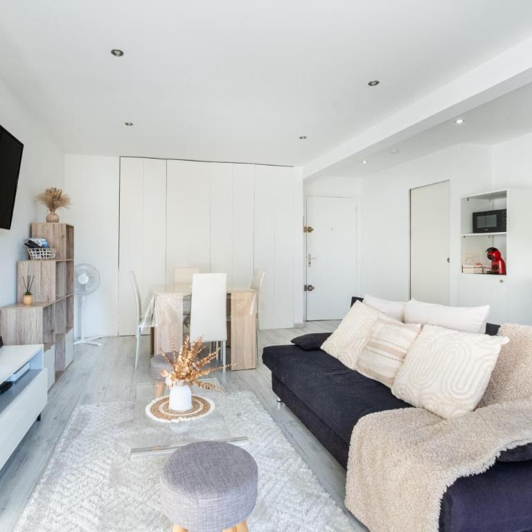 T2 Cyril Besset - Appartement Supérieur - Vue sur Ville - 4