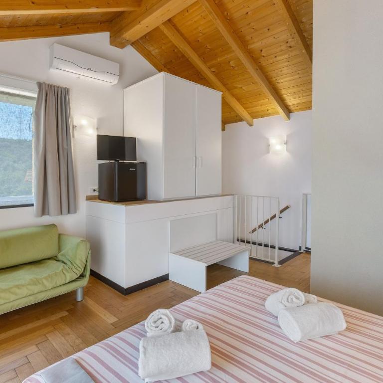 Villa dei Nonni - One-Bedroom Apartment with Garden - 6