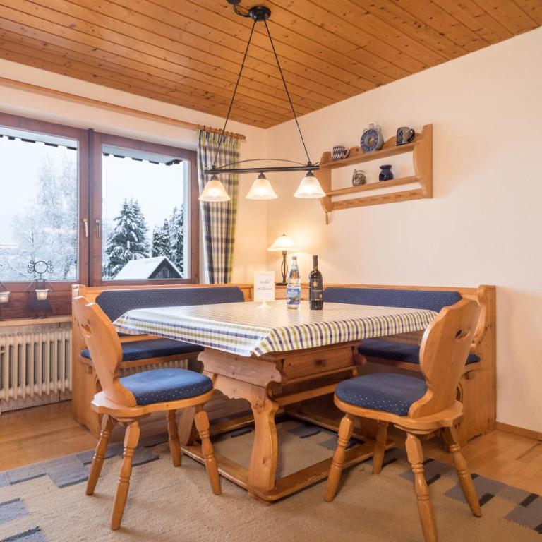 Ferienwohnung Bergblick - Deluxe-Apartment mit 2 Schlafzimmern und Gartenblick - 1