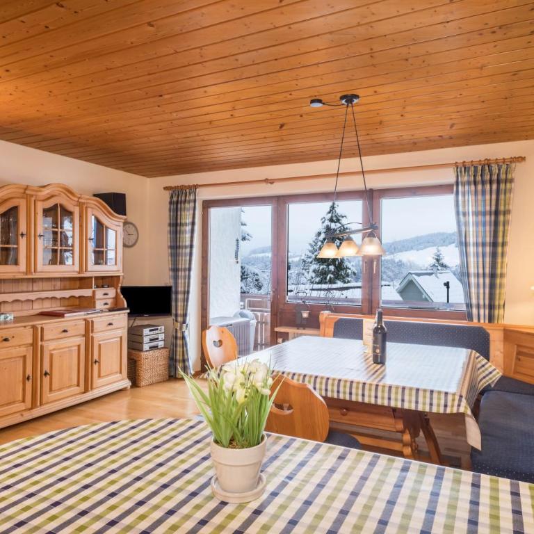 Ferienwohnung Bergblick - Deluxe-Apartment mit 2 Schlafzimmern und Gartenblick - 4