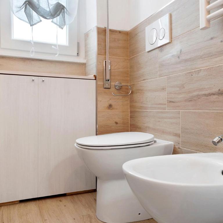 Bilocale via Rimembranze 6 - Appartamento Superior con 1 Camera da Letto e Balcone - 22