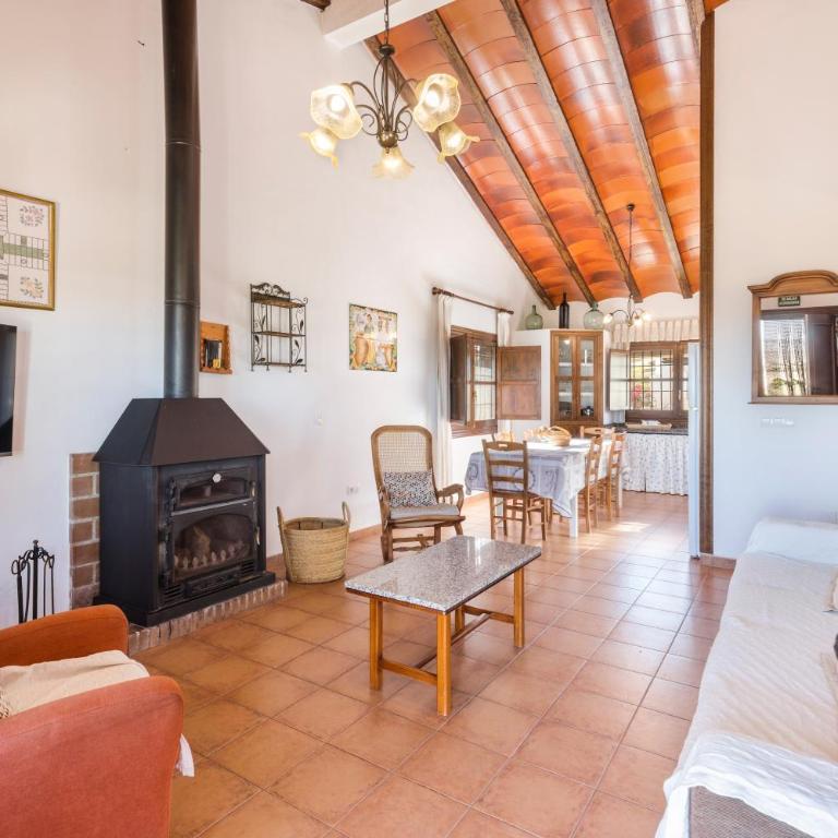 Finca Liarte - Three-Bedroom Apartment with Mountain View - 5