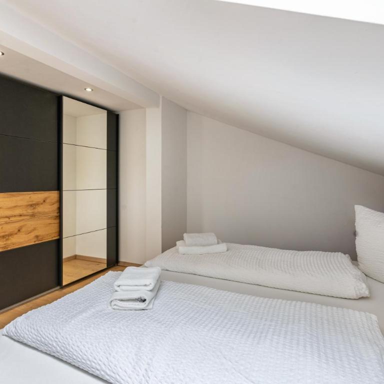 Haus Kreiznegge - Premium Apartment mit 3 Schlafzimmern und Balkon - 22