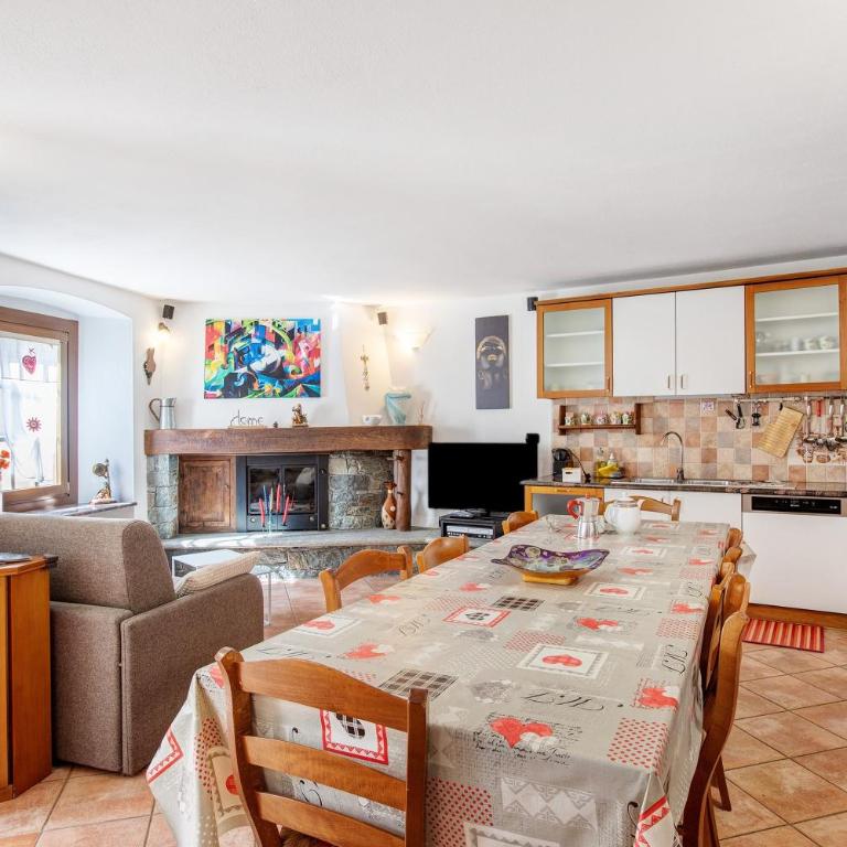 Appartamento nel borgo di Chatillon - Two-Bedroom Deluxe Apartment with Balcony - 4