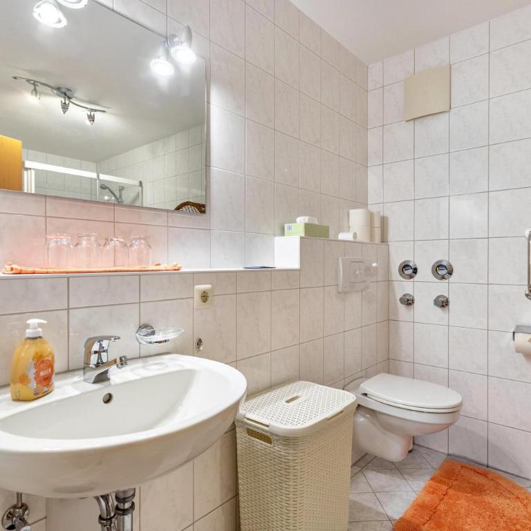 Ferienwohnung Edelweiß - Deluxe-Apartment mit 2 Schlafzimmern und Gartenblick - 13
