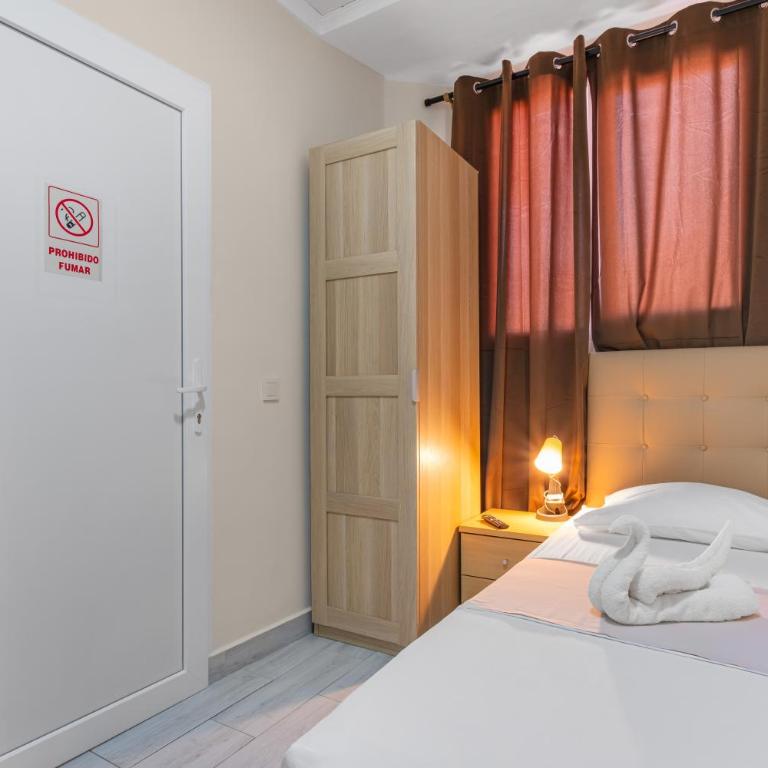7A Hostal - Standard Single Room with Shower - 8
