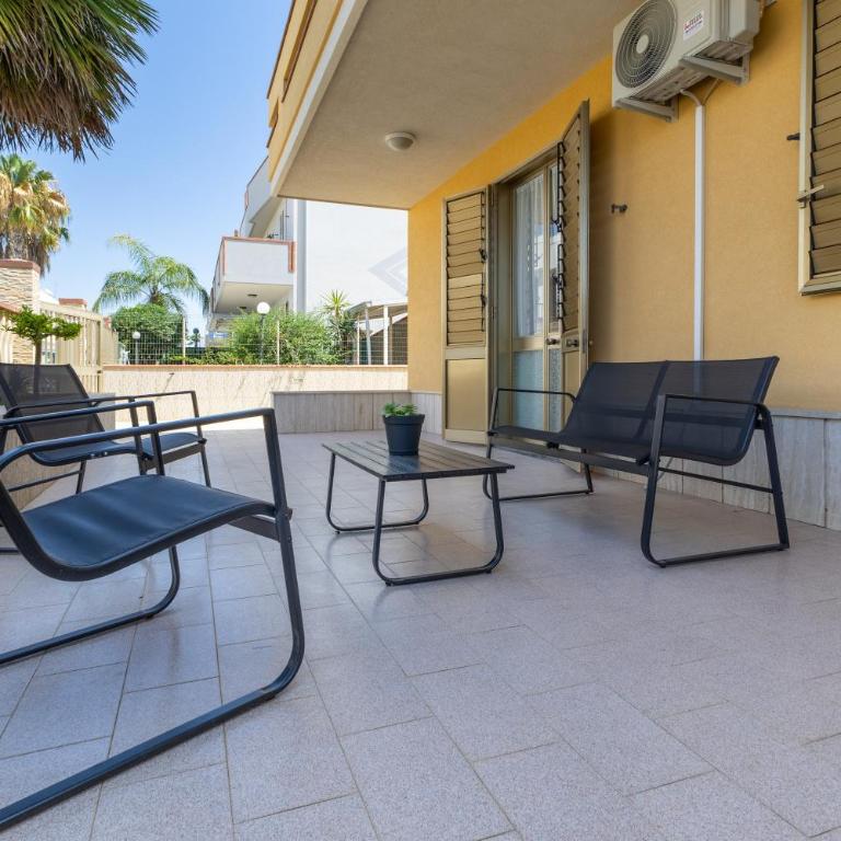 Mare di Sicilia Apartments - Two-Bedroom Deluxe Apartment with Garden View - 18