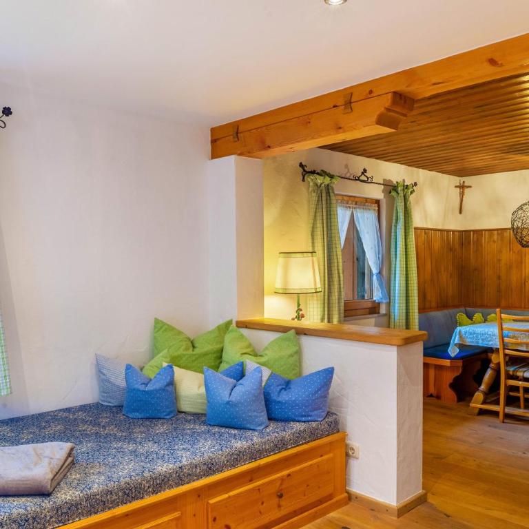 Ferienwohnung Kraus Eibsee - Deluxe-Apartment mit 2 Schlafzimmern und Gartenblick - 11