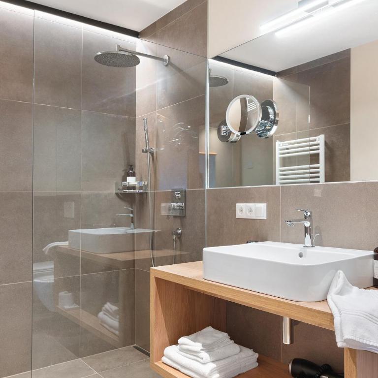 Hotel Murrer 3S relax.nature.gusto - Doppelzimmer mit Bergblick - 9