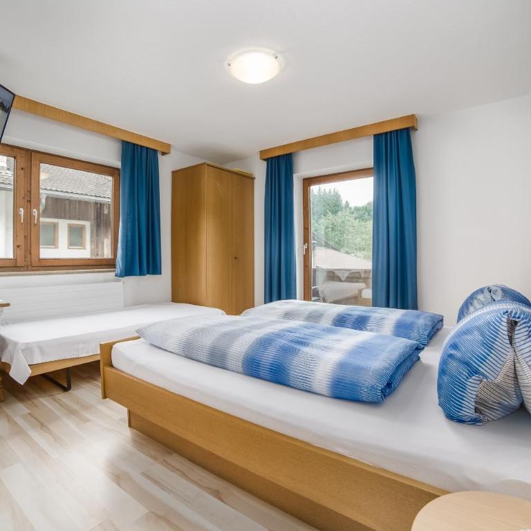 Ferienhaus Oberanger - Three-Bedroom Premium Apartment with Balcony - 5