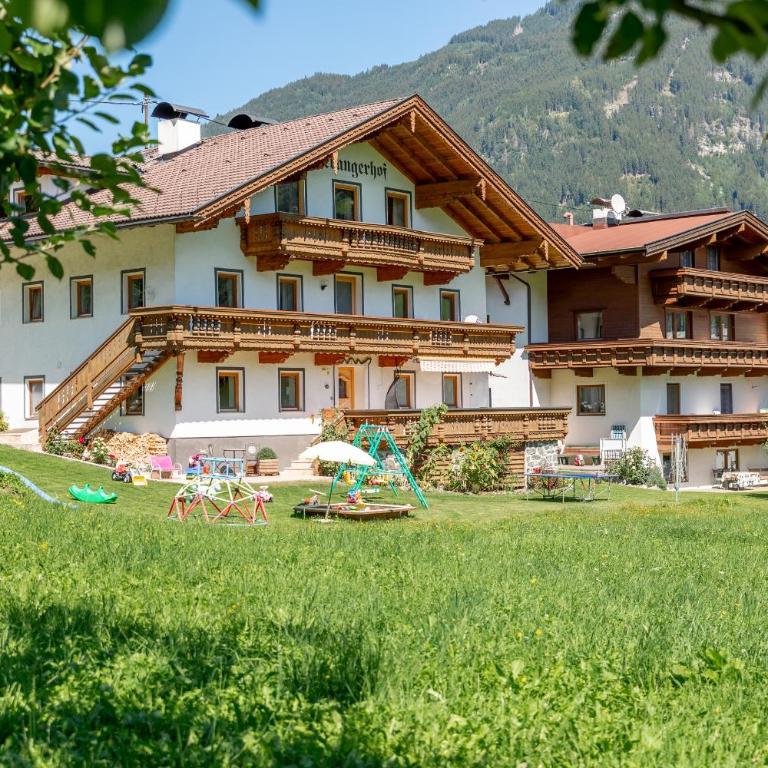 Ferienhaus Oberanger - Three-Bedroom Premium Apartment with Balcony - 2