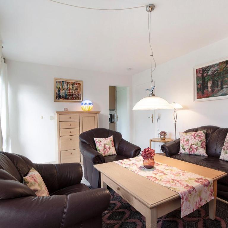 Ferienwohnung Schoeneberg - Deluxe-Apartment mit 2 Schlafzimmern und Gartenblick - 18