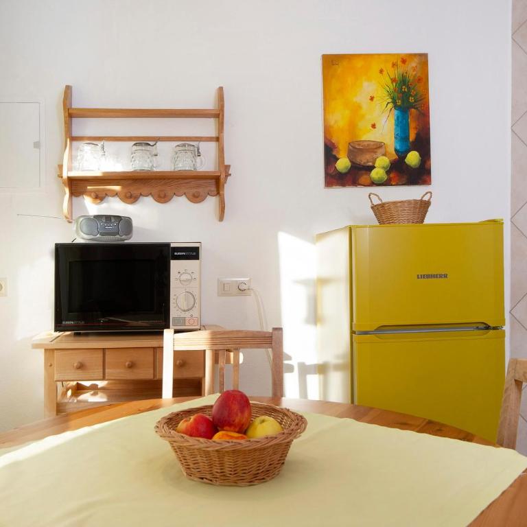 Ferienwohnung Schoeneberg - Deluxe-Apartment mit 2 Schlafzimmern und Gartenblick - 8