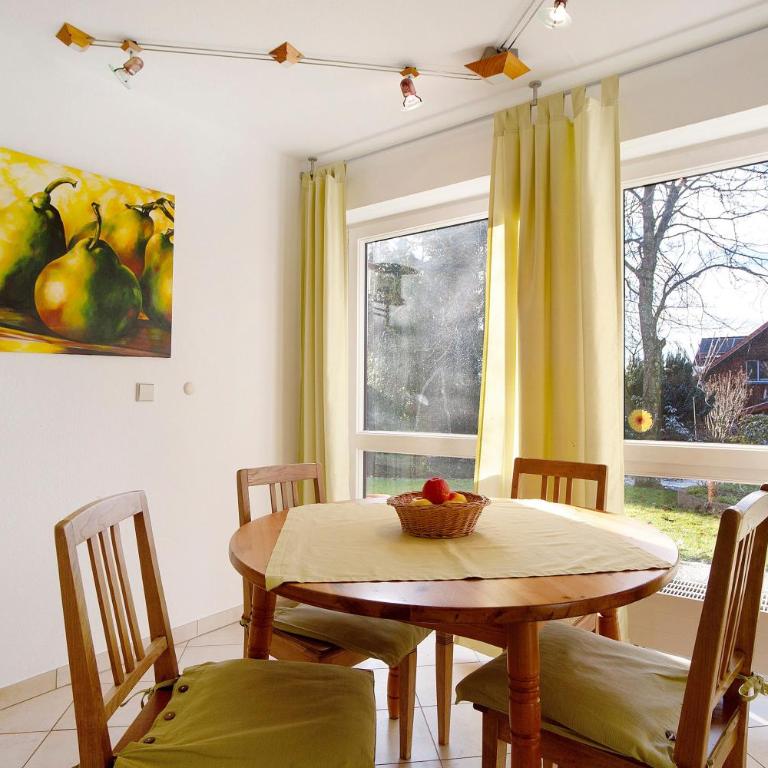 Ferienwohnung Schoeneberg - Deluxe-Apartment mit 2 Schlafzimmern und Gartenblick - 6