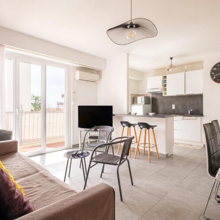 2 pièces proche plages Go011 - Appartement 1 Chambre Supérieur avec Balcon - 1