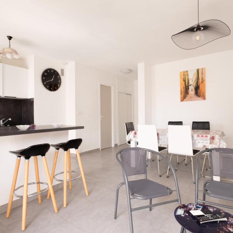 2 pièces proche plages Go011 - Appartement 1 Chambre Supérieur avec Balcon - 7