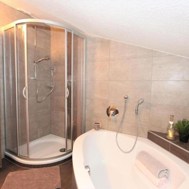 Apartment Melissa - Premium Apartment mit 3 Schlafzimmern und Balkon - 28