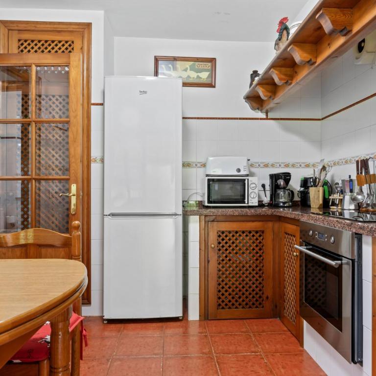 El Molin De Frieras - Three-Bedroom Premium Apartment with Balcony - 6