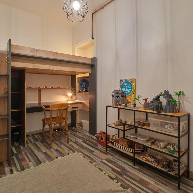 Très Bel Appartement Championnet - Appartement Supérieur - Vue sur Ville - 15