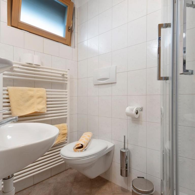 Unterdornerhof Algund - Superior One-Bedroom Apartment with Balcony - 21