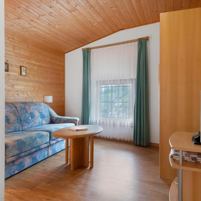 Unterdornerhof Algund - Superior One-Bedroom Apartment with Balcony - 5