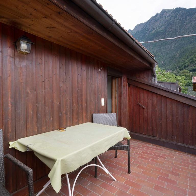 Unterdornerhof Algund - Superior One-Bedroom Apartment with Balcony - 2