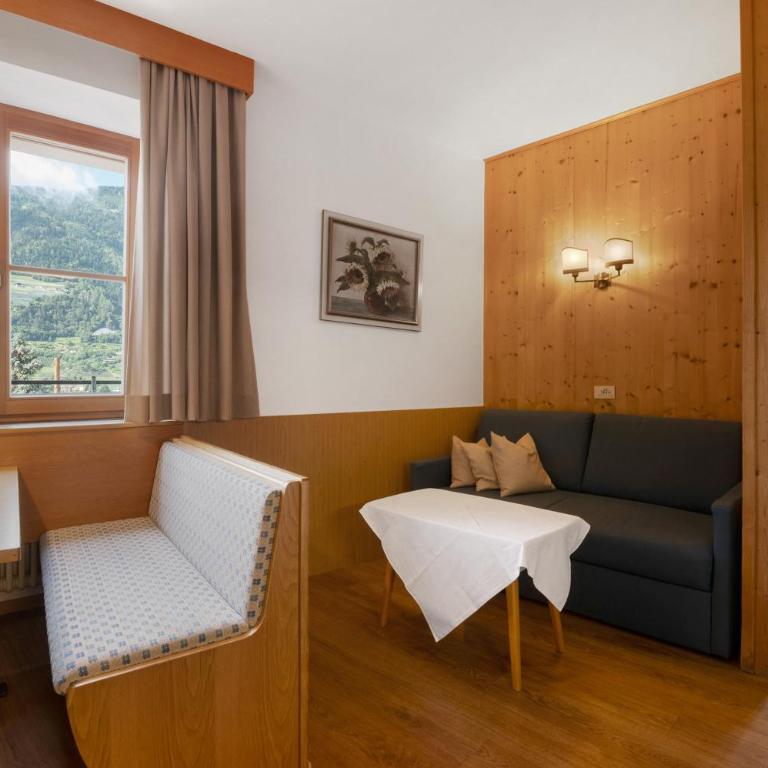 Unterdornerhof Algund - Superior One-Bedroom Apartment with Balcony - 10