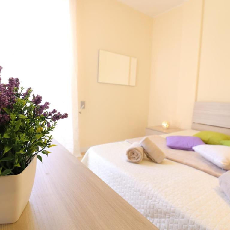 Casa vacanze Nicole in Salento 5 posti - Appartamento Deluxe con 2 Camere da Letto e Vista Giardino - 3
