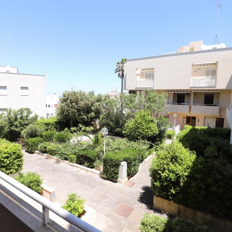 Casa vacanze Nicole in Salento 5 posti - Appartamento Deluxe con 2 Camere da Letto e Vista Giardino - 37