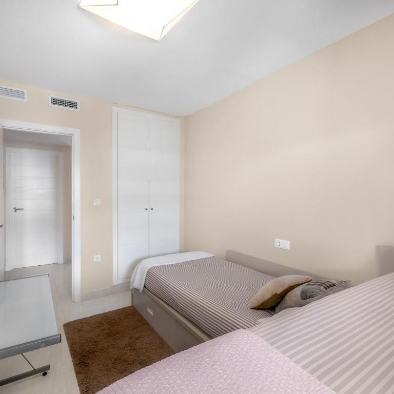 Lopimar Exclusivo - Apartamento Superior con vistas a la ciudad - 15