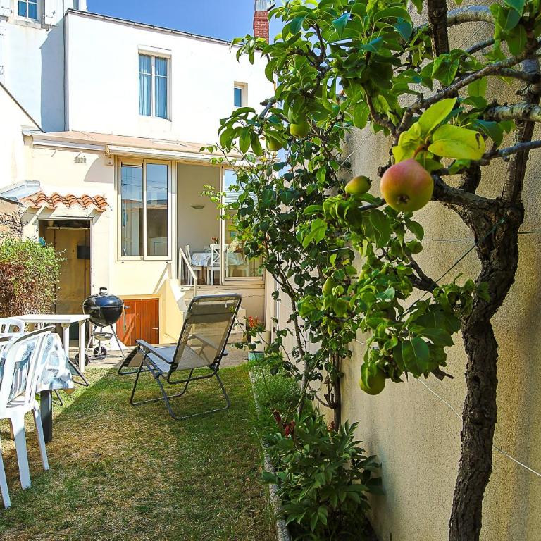 Villa Rosella - Three-Bedroom House - 24