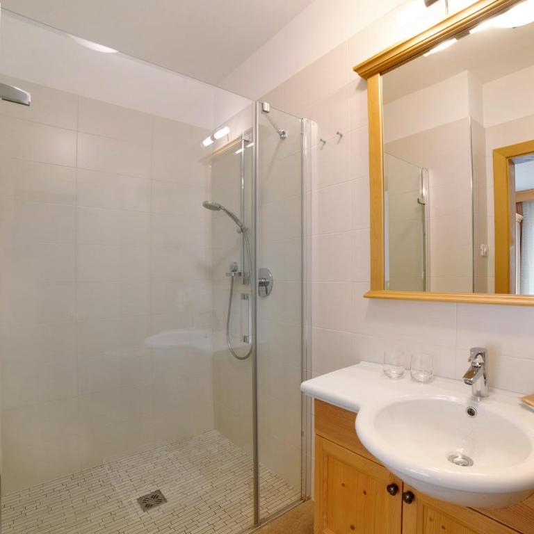 Obermoarhof Hönigspitze EG - One-Bedroom Apartment with Garden View - 14