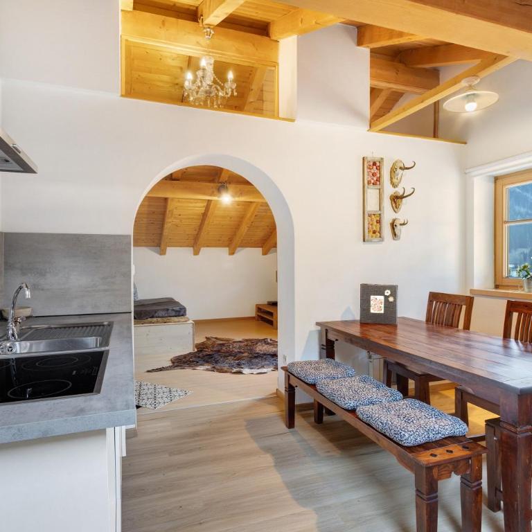 Grabmairhof Ahrntal - Two-Bedroom Deluxe Apartment with Garden View - 1