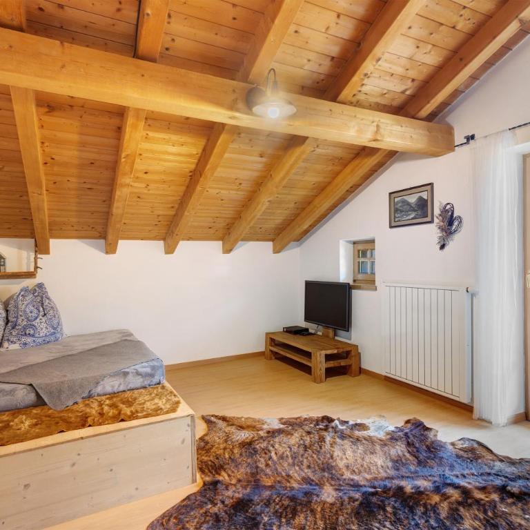 Grabmairhof Ahrntal - Two-Bedroom Deluxe Apartment with Garden View - 5