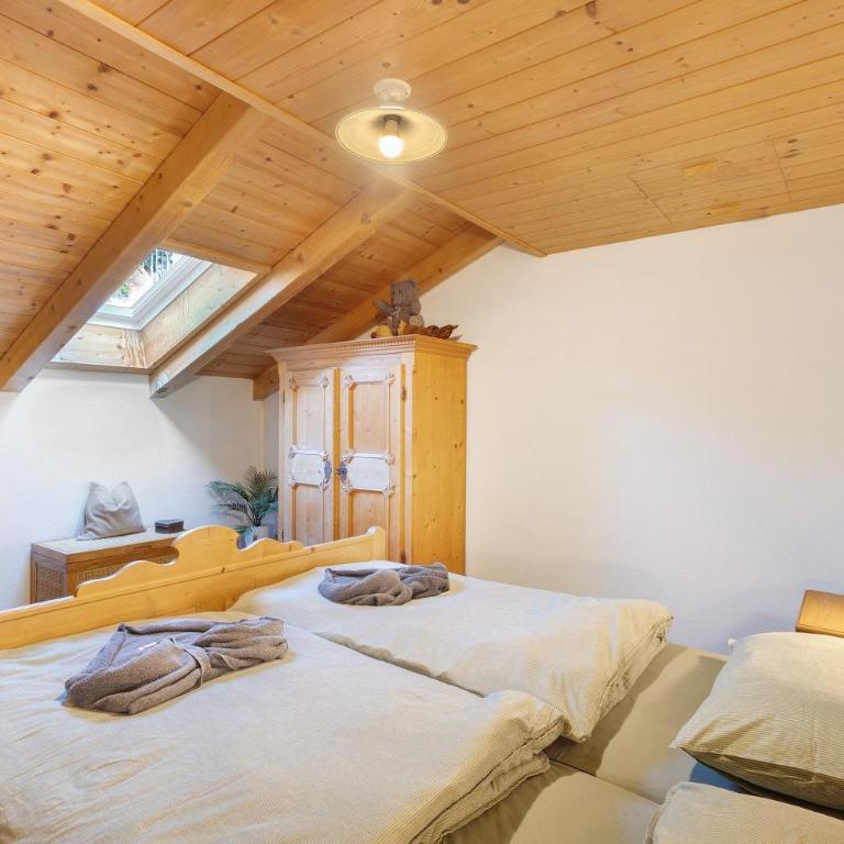 Grabmairhof Ahrntal - Two-Bedroom Deluxe Apartment with Garden View - 12