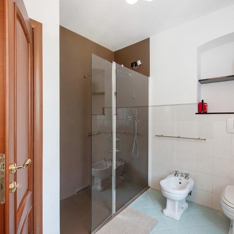 Mela Garden House - Appartamento Premium con 3 Camere da Letto e Balcone - 13