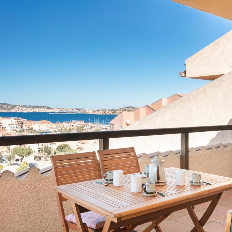 Trilocale Vista Mare - Gallura 80 - Appartamento Deluxe con 2 Camere da Letto e Vista Oceano - 1