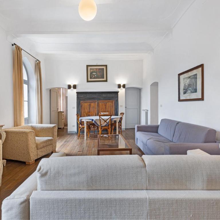 Quadrilocale Camelot - Appartamento Premium con 3 Camere da Letto e Balcone - 4